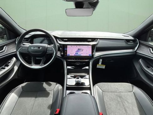 New 2026 Jeep Grand Cherokee Altitude RWD image 20