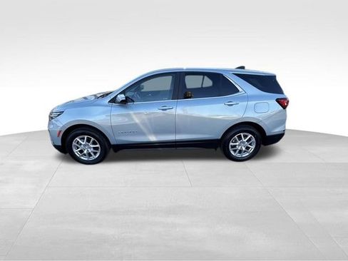 Used 2022 Chevrolet Equinox LT image 16