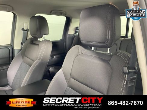 Used 2025 Nissan Frontier SV w/ SV Convenience Package AWD/4WD image 10