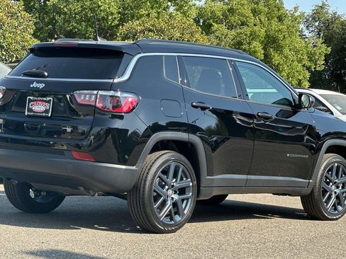 New 2026 Jeep Compass Latitude AWD/4WD image 4
