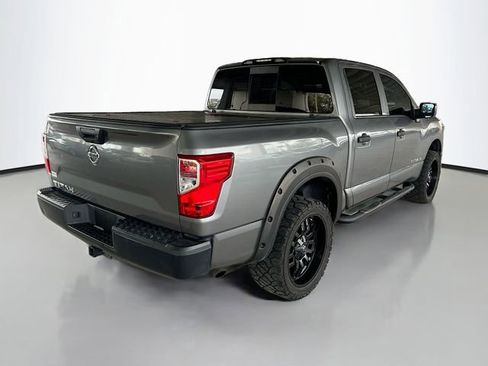 Used 2019 Nissan Titan S w/ S Utility Package image 7