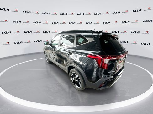 Certified 2024 Kia Seltos EX image 6