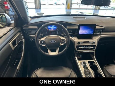 Used 2023 Ford Explorer XLT w/ Equipment Group 202A AWD/4WD image 2