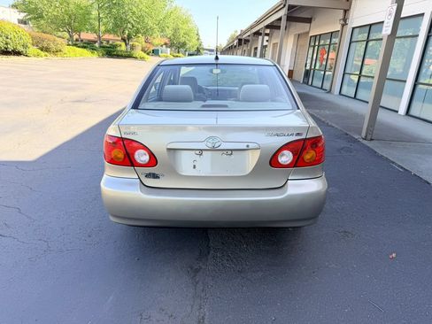 Used 2004 Toyota Corolla LE FWD image 4