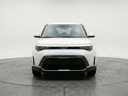 Used 2025 Kia Soul LX w/ LX Technology Package