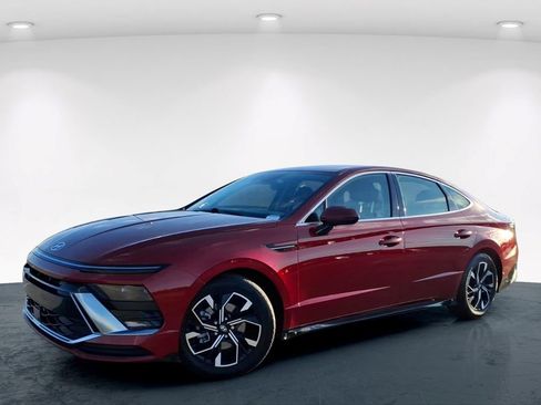 Used 2024 Hyundai Sonata SEL AWD/4WD image 2