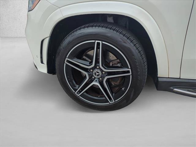 Used 2023 Mercedes-Benz GLS 450 4MATIC image 25