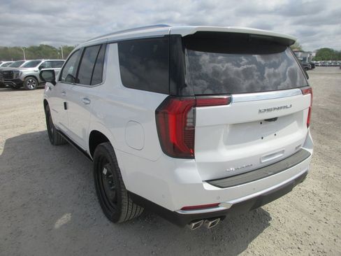 New 2026 GMC Yukon Denali image 6