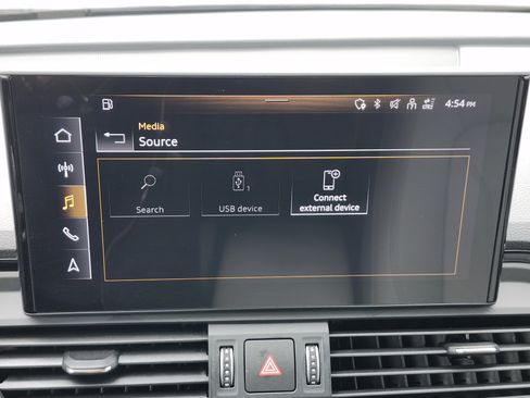 Used 2021 Audi Q5 2.0T Premium Plus w/ Premium Plus Package AWD/4WD image 7