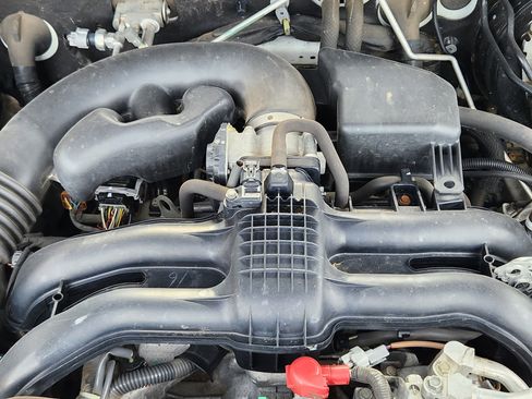 Used 2014 Subaru Legacy 2.5i Limited image 20