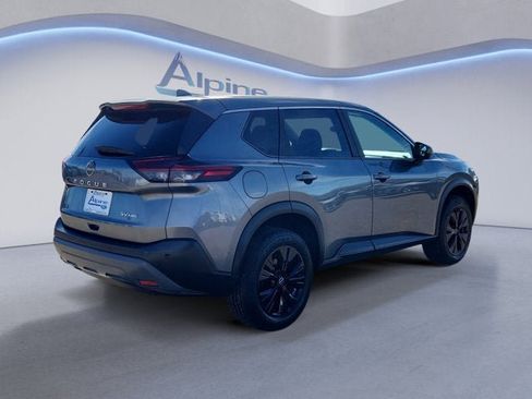 Used 2023 Nissan Rogue SV image 5