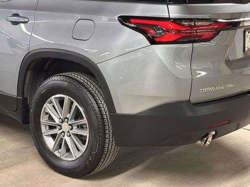 Used 2023 Chevrolet Traverse LT AWD/4WD image 11