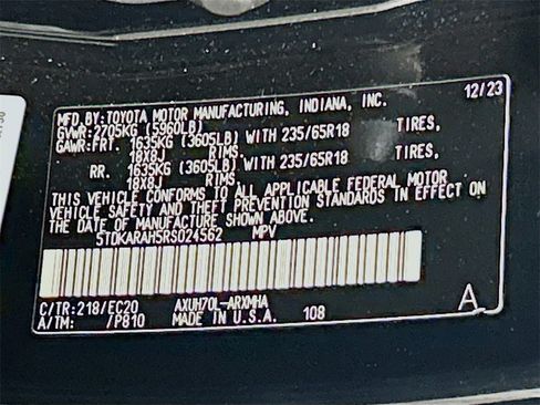 Used 2024 Toyota Highlander XLE image 31