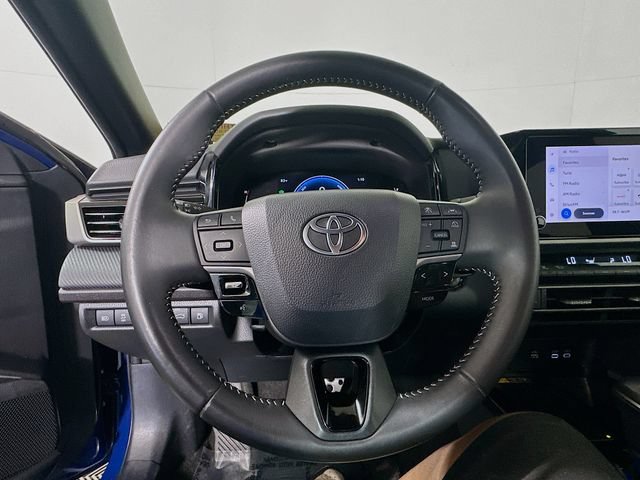 Certified 2025 Toyota Camry SE FWD image 13