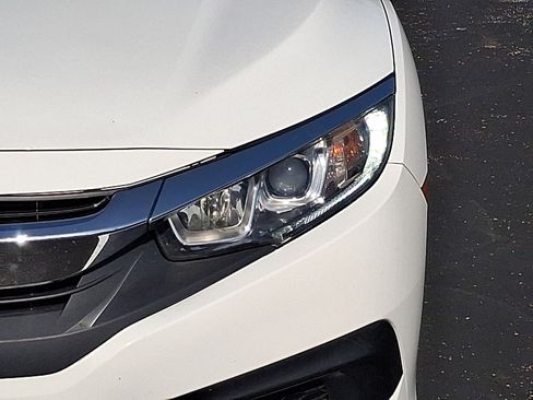 Used 2018 Honda Civic LX image 27