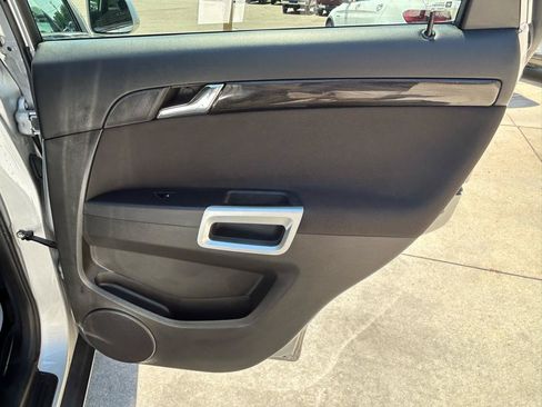 Used 2013 Chevrolet Captiva Sport LS FWD image 15