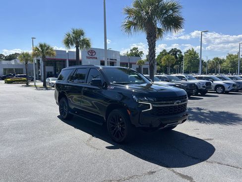 Used 2021 Chevrolet Tahoe Z71 w/ Z71 Signature Package AWD/4WD image 2
