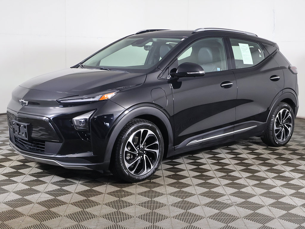 Used 2023 Chevrolet Bolt EUV Premier w/ Sun & Sound Package FWD image 13