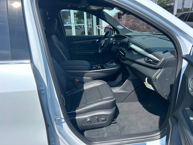 New 2026 Buick Enclave Avenir w/ Super Cruise Package AWD/4WD image 16