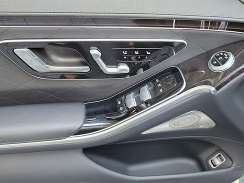 Used 2023 Mercedes-Benz S 580 4MATIC Sedan image 22