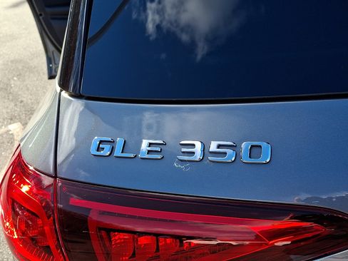 Used 2023 Mercedes-Benz GLE 350 4MATIC image 32