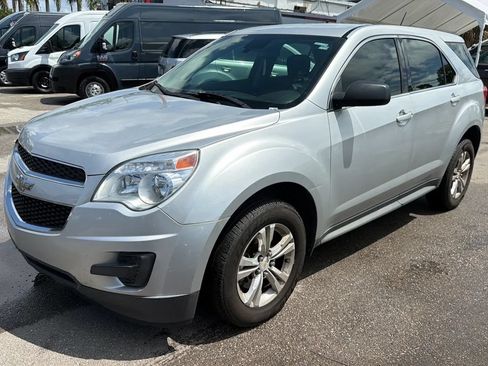 Used 2015 Chevrolet Equinox LS FWD image 2