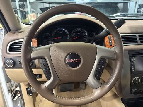 Used 2008 GMC Sierra 3500 SLT w/ Convenience Package AWD/4WD image 78