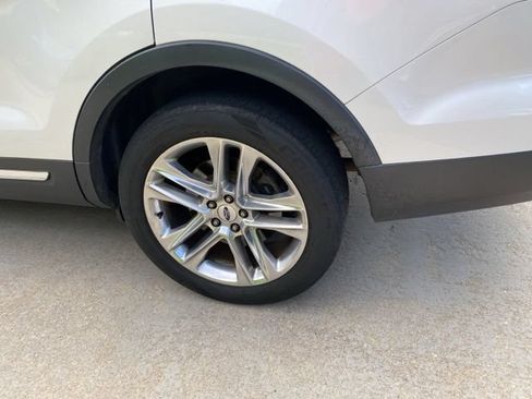 Used 2016 Ford Explorer Limited FWD image 13