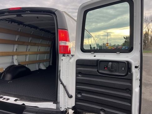 Used 2024 Chevrolet Express 2500 w/ Driver Convenience Package image 20