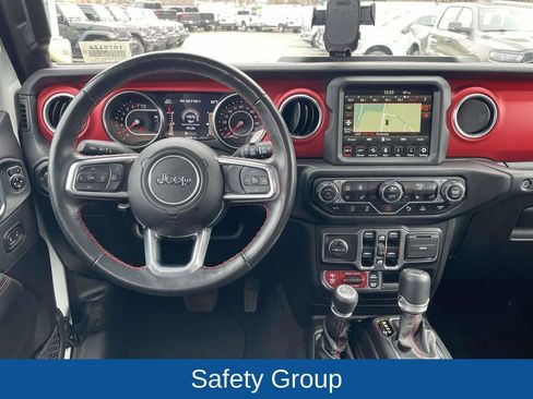 Certified 2022 Jeep Wrangler Unlimited Rubicon w/ Cold Weather Group image 21