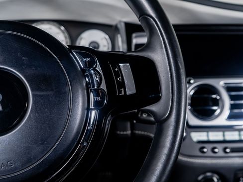 Used 2019 Rolls-Royce Wraith image 40