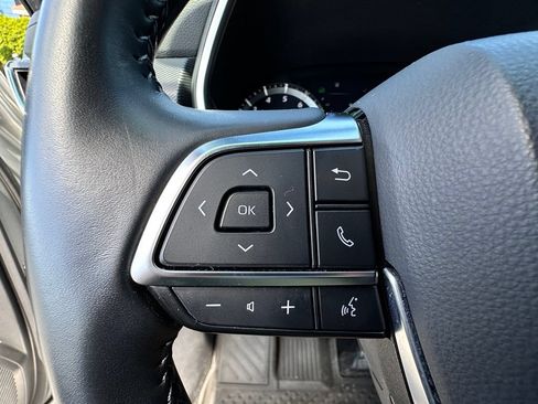 Used 2021 Toyota Highlander XSE AWD/4WD image 37
