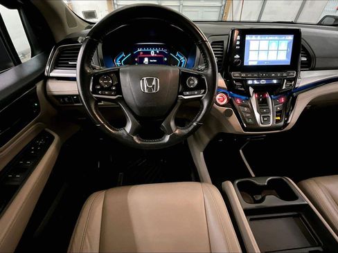 Used 2022 Honda Odyssey Touring image 5
