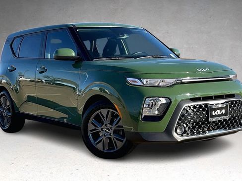 Used 2022 Kia Soul EX image 21