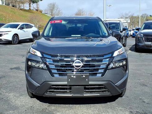 Used 2025 Nissan Rogue S AWD/4WD image 12