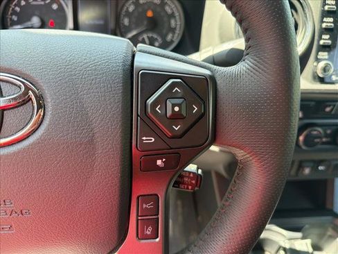 Used 2020 Toyota Tacoma TRD Sport w/ TRD Premium Sport Package AWD/4WD image 16