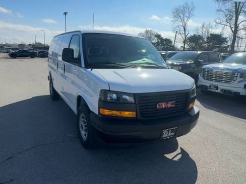New 2026 GMC Savana 2500 image 3