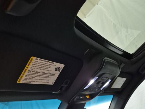 Used 2021 Cadillac CT4 Sport w/ Technology Package image 5