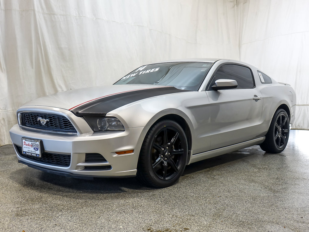 Used 2014 Ford Mustang Premium w/ Comfort Package RWD image 2