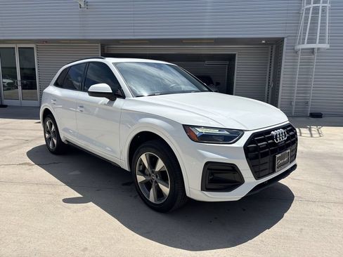 Used 2024 Audi Q5 2.0T Premium Plus AWD/4WD image 3