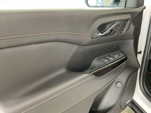 Used 2023 GMC Acadia AT4 w/ Technology Package image 18