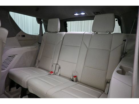 Used 2023 Cadillac Escalade Premium Luxury Platinum image 29