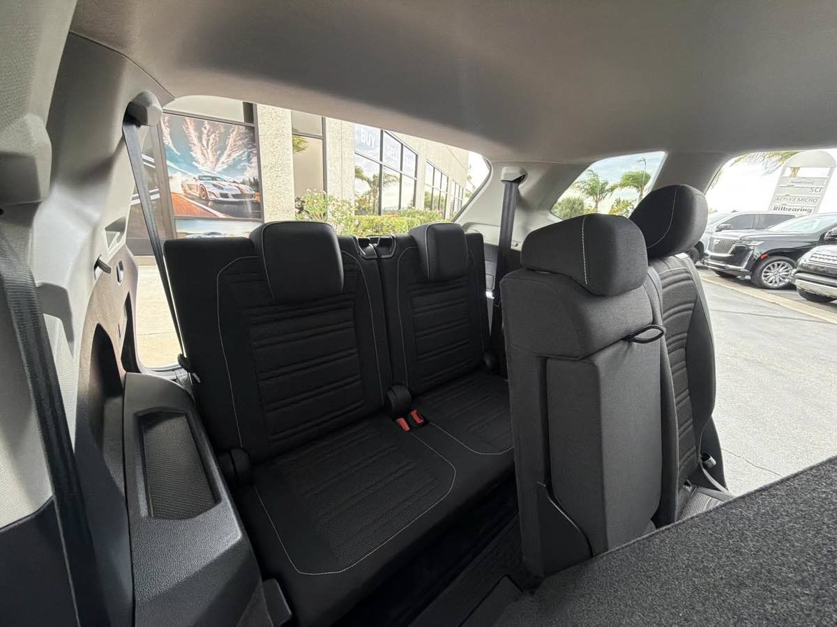 Used 2022 Volkswagen Tiguan S FWD image 21