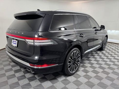 Used 2022 Lincoln Aviator Black Label w/ Dynamic Handling Package image 3