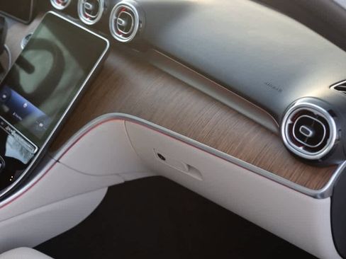 Used 2023 Mercedes-Benz C 300 4MATIC Sedan image 39