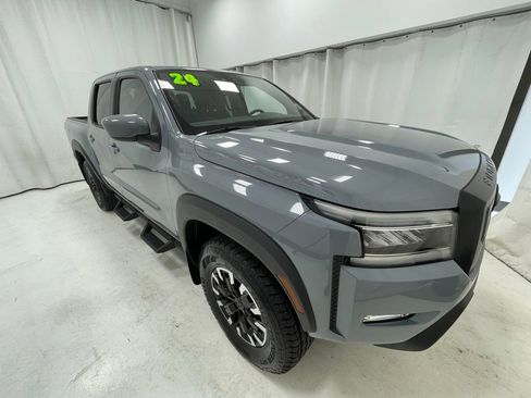 Used 2024 Nissan Frontier PRO-4X w/ Off-Road Protection Package AWD/4WD image 3