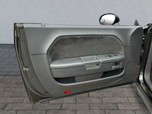 Used 2009 Dodge Challenger SRT8 w/ SRT Option Group II image 6