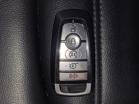 Used 2020 Ford Edge SEL w/ Convenience Package image 32