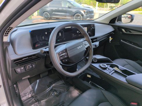 New 2025 Kia EV6 Light RWD image 19