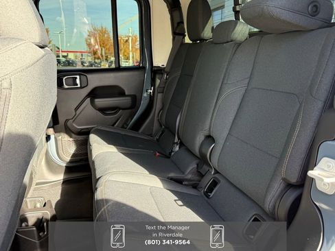 New 2025 Jeep Gladiator Sport image 26